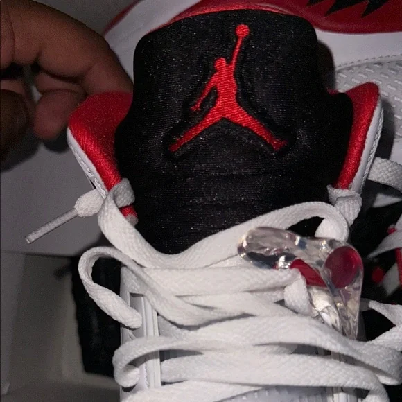 EARLY RELEASE 09/13/25 BLACK tongue fire red Jordan 5s Basketball aj 5 sneakers